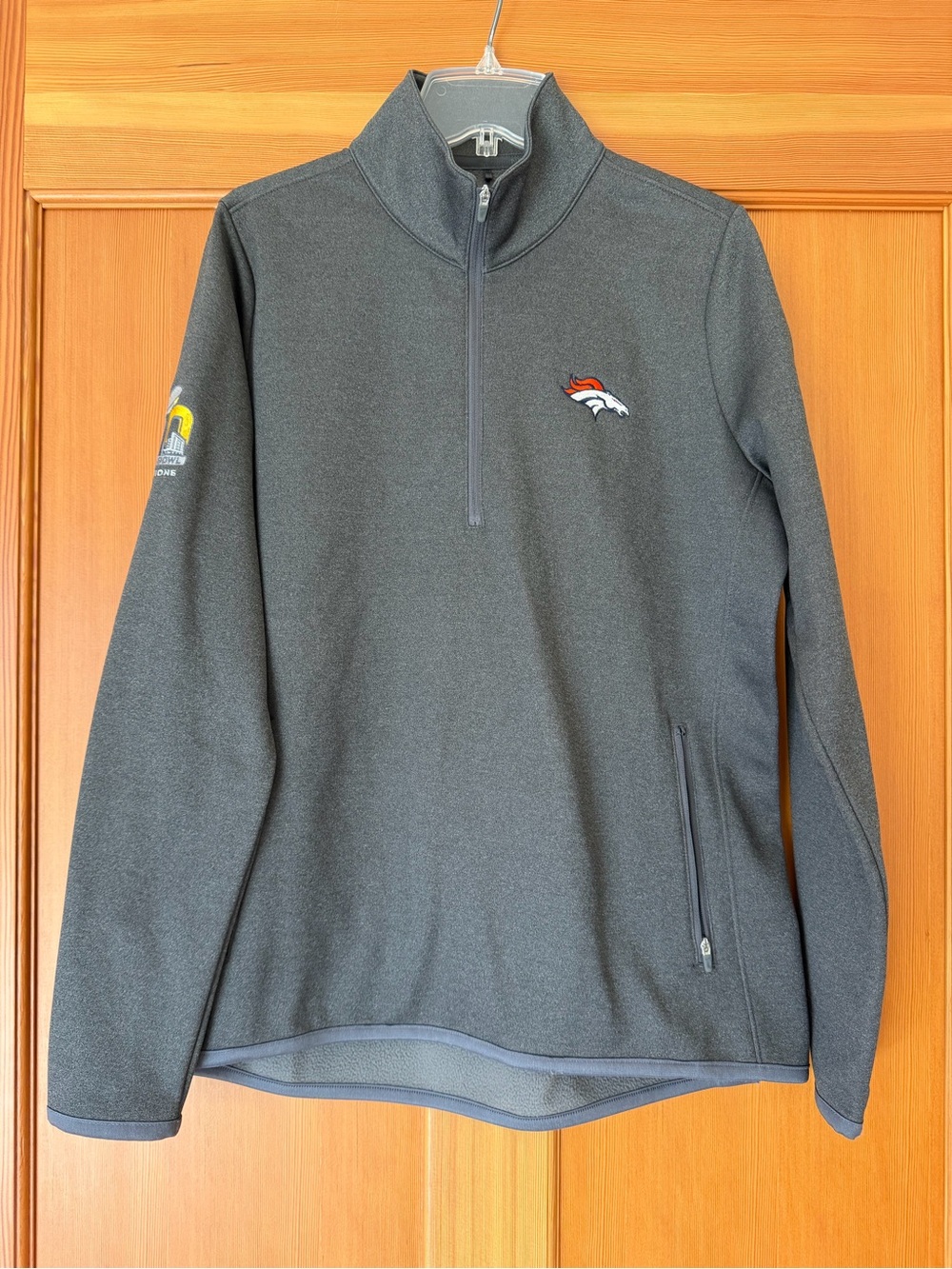 Nike Denver Broncos Women’s Gray Quarter-Zip Pullover Jacket Super Bowl 50 Large